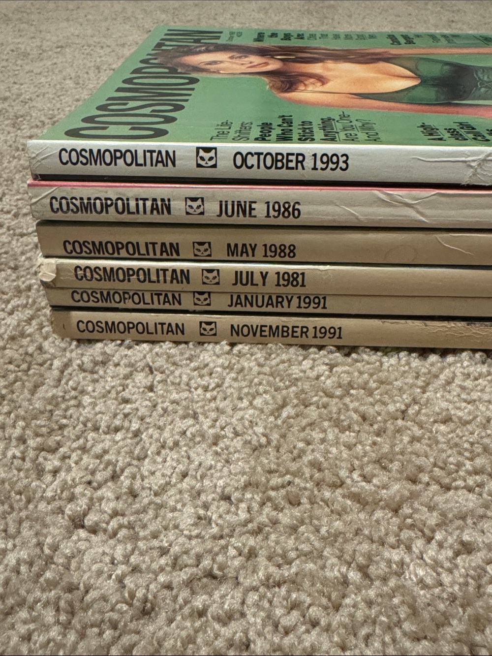 Vintage Cosmopolitan Bundle - 6 Magazines - Picture 4 of 4